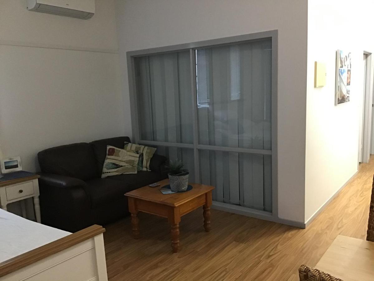 90 Mile Beachhouse&Villas Golden Beach Екстер'єр фото